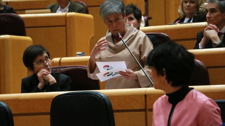 EAJ-PNVk Espainiako Gobernuaren konpromisoa lortu du Irunen iragaitzazko migratzaileei arreta emateko zerbitzuak baldintza berberetan mantenduko duela