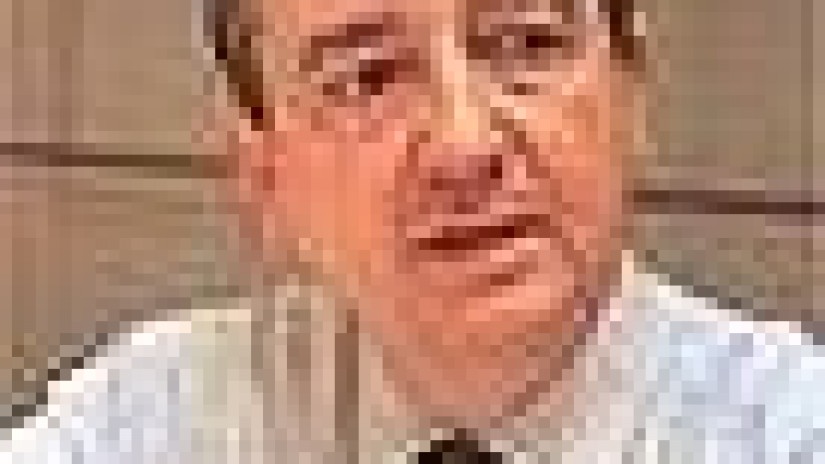 Anasagastik azaroan gauzatu beharko litzateken Francisco Usón Generalaren askapenari buruz galdetuko dio Gobernu sozialistari