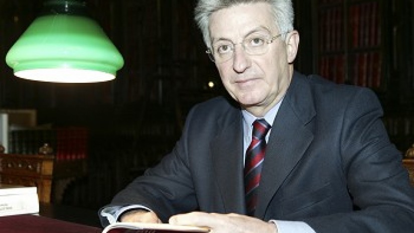 Albisturrek Frantziako Exekutiboak  Hondarribiko Aireportuaren aktibitatearengan esku hartzea gelditzeko hartuko dituen neurriei buruz galdetuko dio Gobernuari