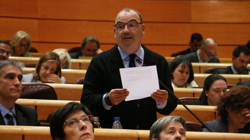  EAJ-PNVk atzerritarrentzako unibertsitate-tituluen homologazioa arintzeko eskatuko dio Espainiako Gobernuari