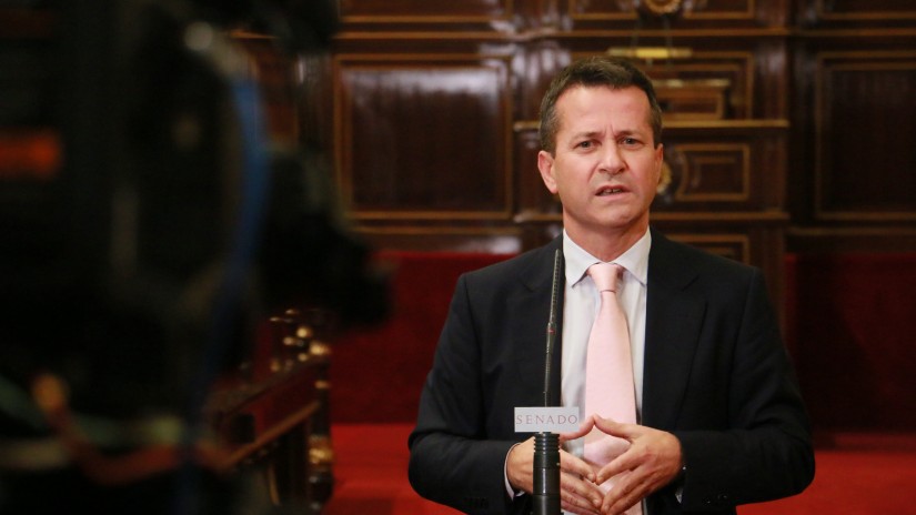 Senatuak bere lanean duen pasibotasuna salatu du Bildarratzek