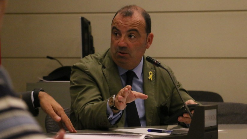 Kanpo-politikan Estatu plurinazional, eleaniztun eta kulturaniztunaren errealitatea kontuan har dezala eskatu dio Luke Uribe-Etxebarriak Gobernuari