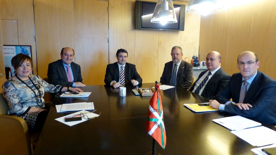Reunión con los diputados del Grupo Vasco EAJ-PNV en el Congreso