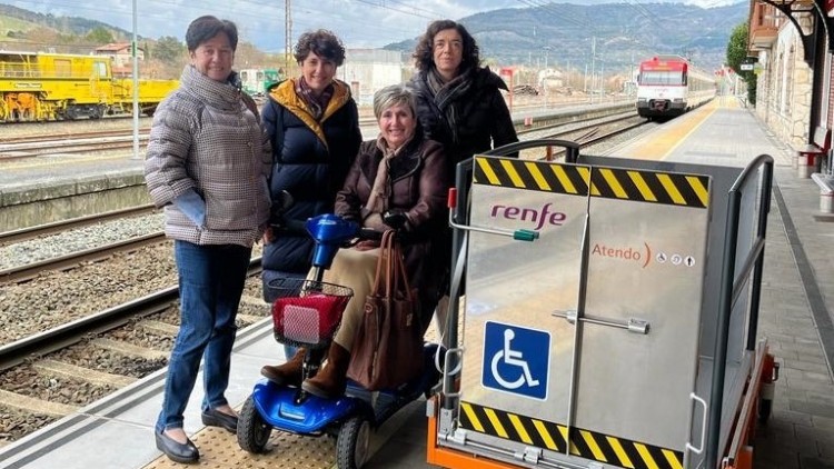 EAJ-PNVk Euskadiko aldiriko tren zerbitzuetan irisgarritasun unibertsala berma dezala eskatuko dio Garraio Ministerioari