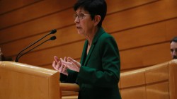 Estefanía Beltrán de Herediak migrazio politika integrala eskatu dio Espainiako Gobernuari, giza ikuspegi eta ikuspegi humanitario batetik